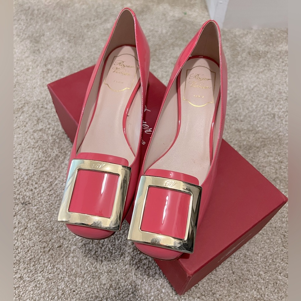 ❌SOLD❌Roger Vivier classic pumps